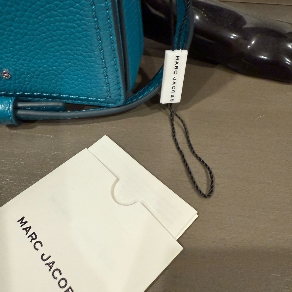 Authenticated Marc Jacobs Harbor Blue Pebbled Leather Crossbody Bag | NWT - Picture 5 of 13